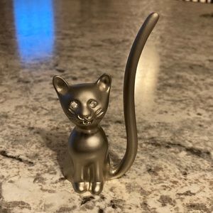 Silver cat ring holder